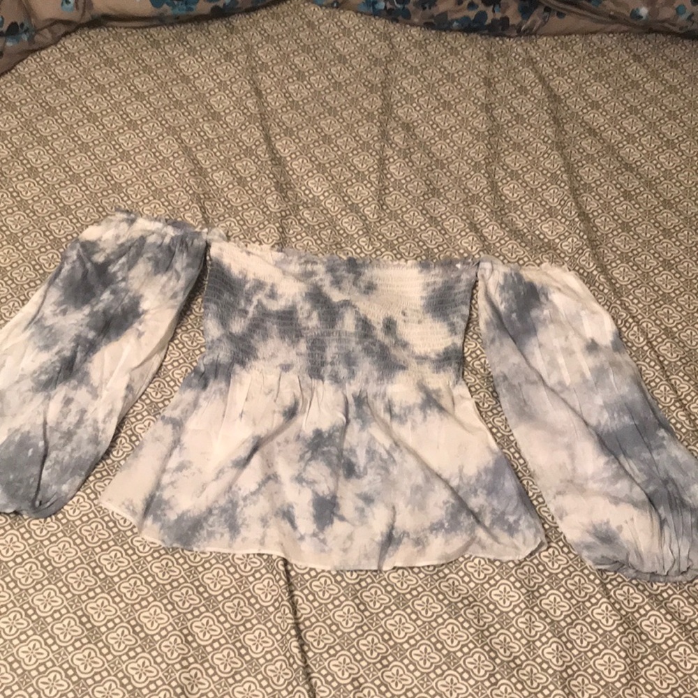 Long sleeve off shoulder shirt